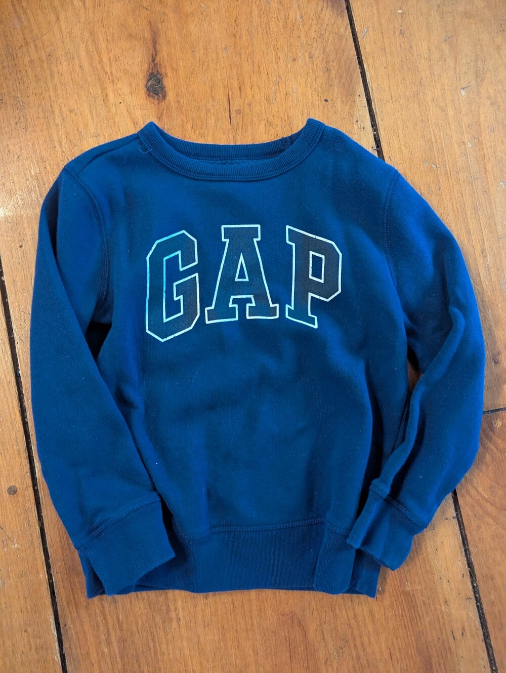 EUC Cozy GAP Kids Crewneck Sweatshirt